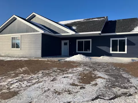 31864 Tucker St NE, Cambridge, MN 55008