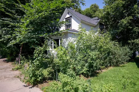Exterior - 1113 Pine St, Brainerd, MN 56401 photo 2 of 8