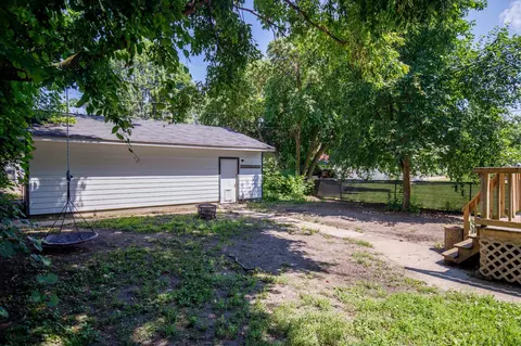 Exterior - 1113 Pine St, Brainerd, MN 56401 photo 5 of 8