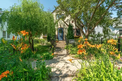 206 W 8th St, Mankato, MN 56001