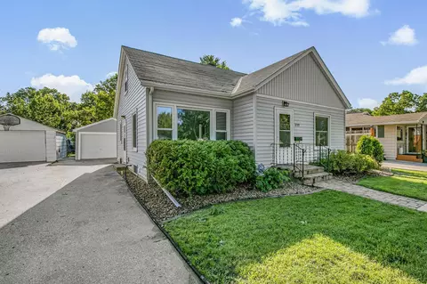 1009 4th St SW, Willmar, MN 56201 photo 3