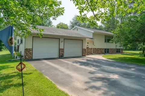 16564 Dullum Rd, Brainerd, MN 56401