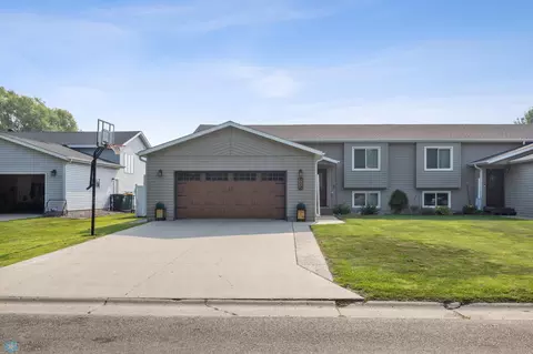 509 10th Ave N, Casselton, ND 58012