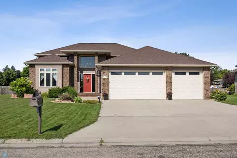 510 8th St NE, Dilworth, MN 56529