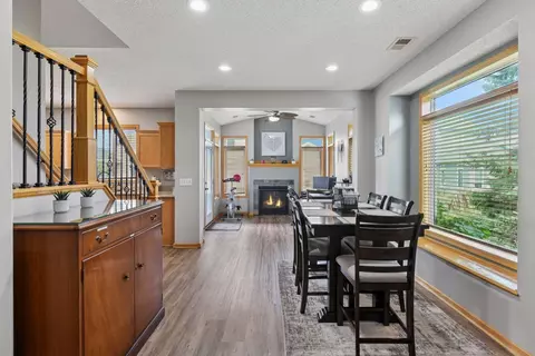 412 Aqua Cir, Lino Lakes, MN 55014