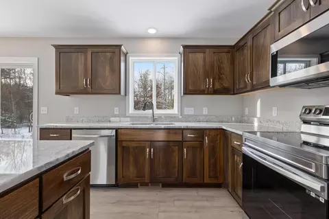 11407 Andrew St, Brainerd, MN 56401 photo 2