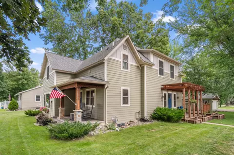 405 Oak Ave N, Annandale, MN 55302