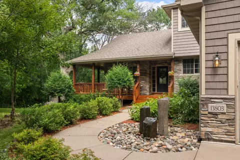 13803 Vickers St NE, Ham Lake, MN 55304