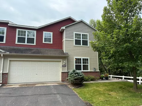 15588 Emerald Dr N #8, Hugo, MN 55038