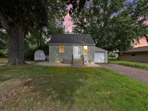 120 Hedin Ave, Red Wing, MN 55066