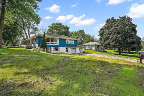13808 Scott St, Burnsville, MN 55337