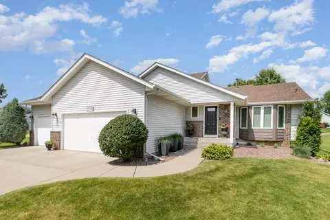 13330 55th Pl N, Plymouth, MN 55442