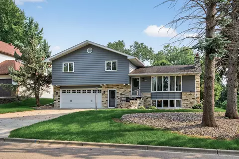1439 7th St SW, New Brighton, MN 55112
