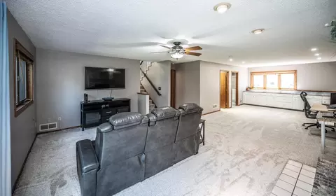 Living - 917 Jefferson Ln, Eagan, MN 55123 photo 3 of 3