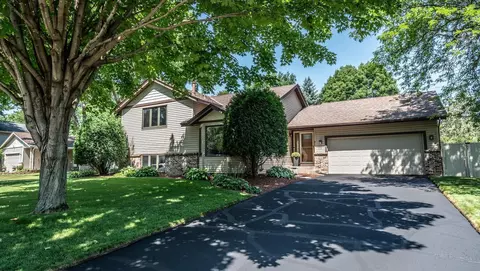 Exterior - 917 Jefferson Ln, Eagan, MN 55123 photo 7 of 7