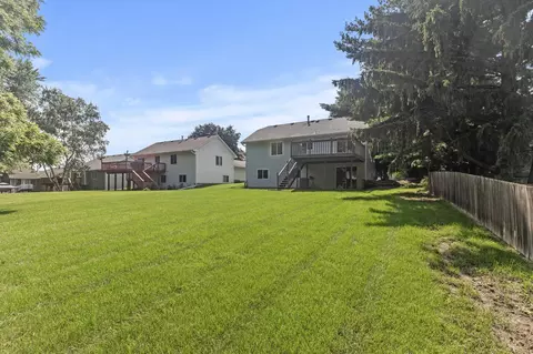 Exterior - 3560 Baltic Ave, Eagan, MN 55122 photo 4 of 10