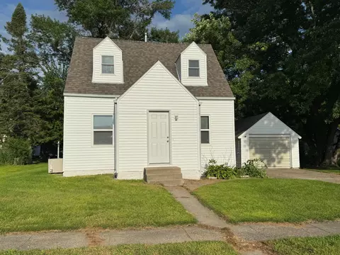 310 N 1st Ave W, Truman, MN 56088