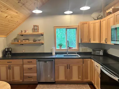 5020 Woodland Dr NW, Hackensack, MN 56452