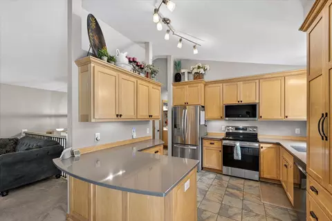 3922 Westbury Trl, Eagan, MN 55123 photo 24