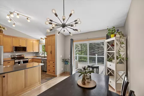 3922 Westbury Trl, Eagan, MN 55123 photo 23