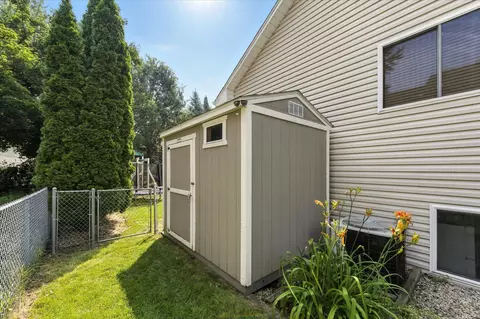 3922 Westbury Trl, Eagan, MN 55123 photo 4