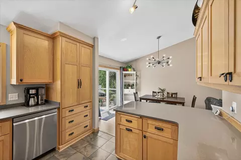 3922 Westbury Trl, Eagan, MN 55123 photo 28
