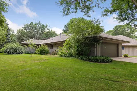 601 Meldahl Ln, Northfield, MN 55057