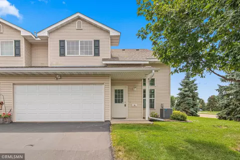 78 Bridgewater Trl, Hudson, WI 54016