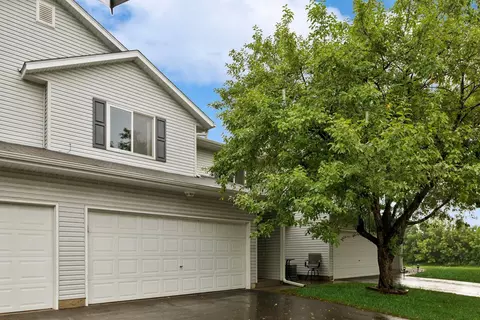 2066 Parkway Ave, Shakopee, MN 55379