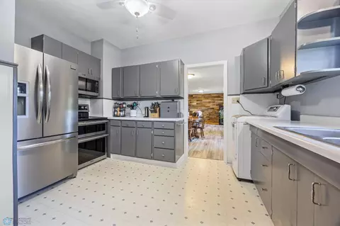 Kitchen - 281 Grove St, Sheldon, ND 58068 photo 3 of 3
