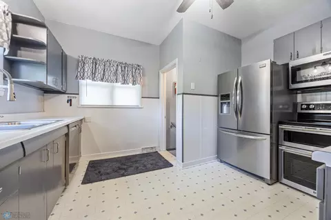 Kitchen - 281 Grove St, Sheldon, ND 58068 photo 1 of 3