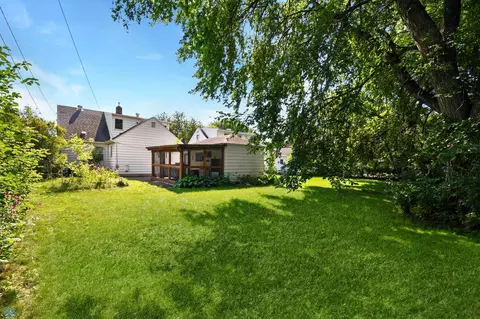 Exterior - 1338 8th St N, Fargo, ND 58102 photo 9 of 10