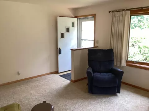 1018 Crestview Rd, Albert Lea, MN 56007 photo 9
