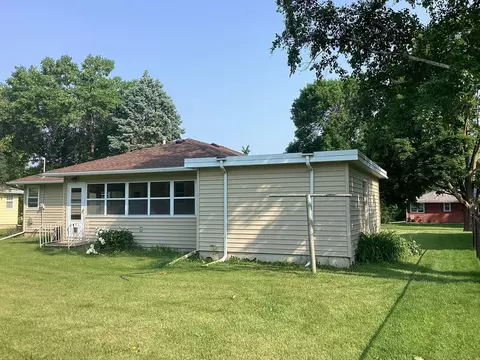 1018 Crestview Rd, Albert Lea, MN 56007 photo 6