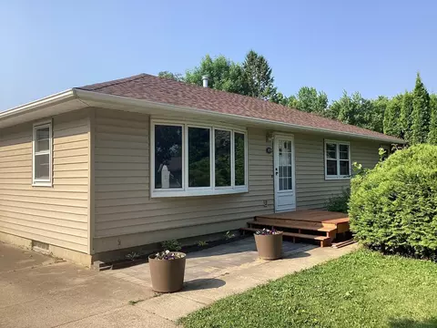 1018 Crestview Rd, Albert Lea, MN 56007 photo 3