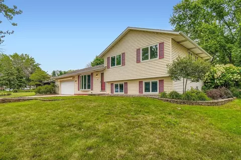 167 Tamarack Ct, Stillwater, MN 55082