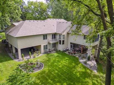6480 Yosemite Ln, Excelsior, MN 55331