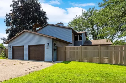 3517 67th St E, Inver Grove Heights, MN 55076