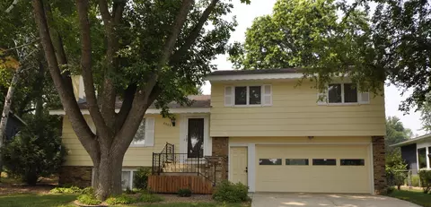 2509 4th Ave NW, Rochester, MN 55901