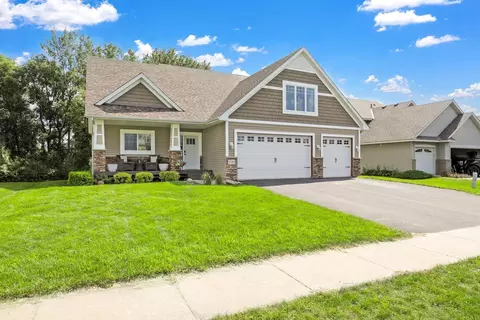 15769 Falcon Cir N, Hugo, MN 55038