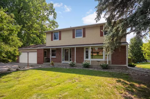 5140 Westmill Rd, Minnetonka, MN 55345