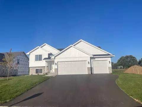 17691 Empire Trl, Lakeville, MN 55044