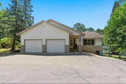 2460 Meehan Dr, White Bear Township, MN 55110