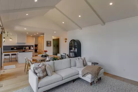 Living - 22277 E Lake Hubert Dr, Brainerd, MN 56401 photo 2 of 6