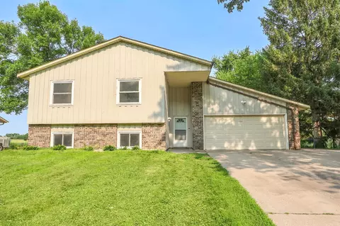 10544 Lancaster Ln N, Maple Grove, MN 55369