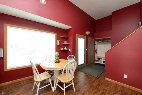 5149 7th Ln S, Fargo, ND 58103 photo 3