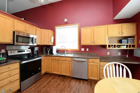 5149 7th Ln S, Fargo, ND 58103 photo 8