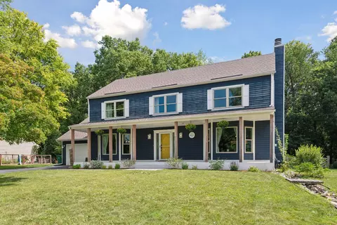 9031 Larkspur Ln, Eden Prairie, MN 55347