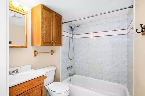 608 E 10th St, Duluth, MN 55805 photo 4
