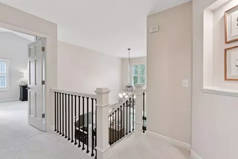 Entry Way - 5655 Marsh Pointe Dr, Shorewood, MN 55331 photo 4 of 7